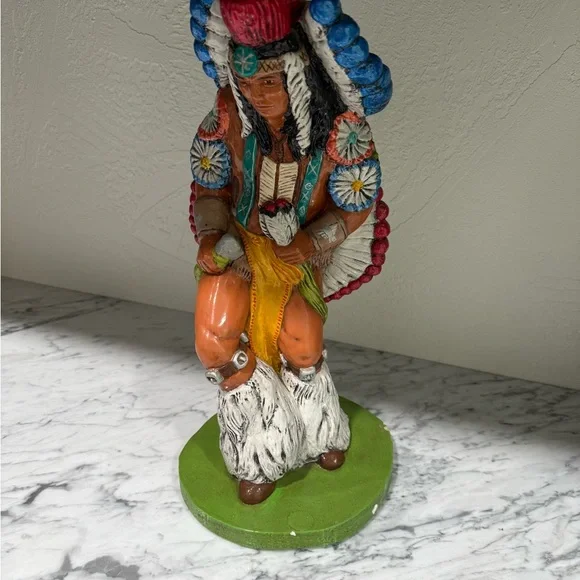 Vintage Native American Indian Chief Statue Byron Molds 1982 Decor Retro 15.5” H - Picture 2 of 6